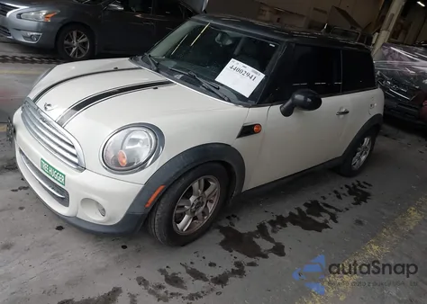 2012 Mini Cooper z USA, uszkodzony, nr VIN WMWSU3C51CT542746